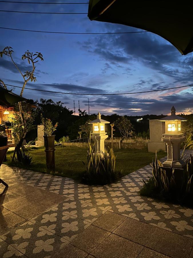 Penida Hills Hotel Batununggul Bagian luar foto