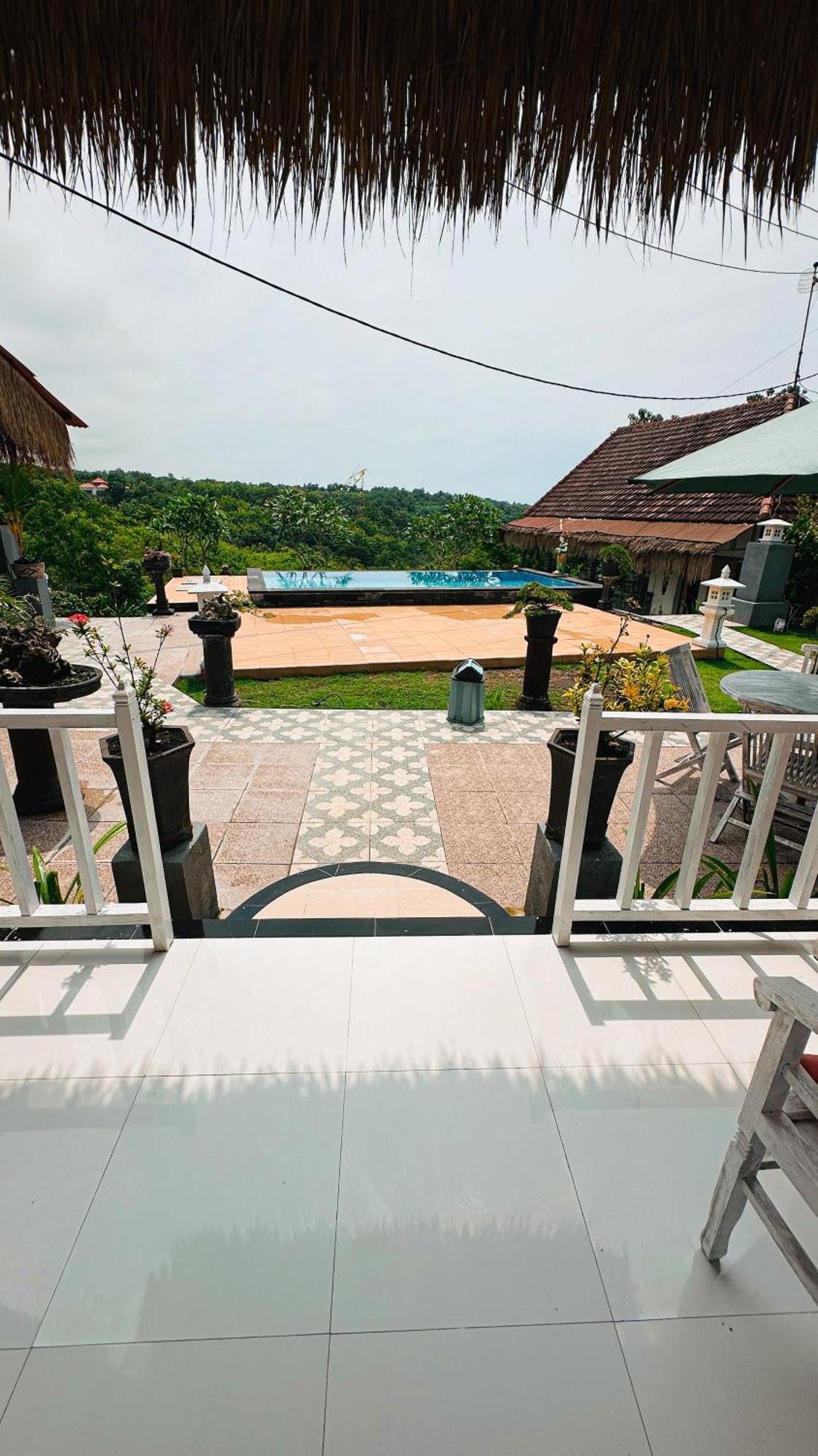 Penida Hills Hotel Batununggul Bagian luar foto